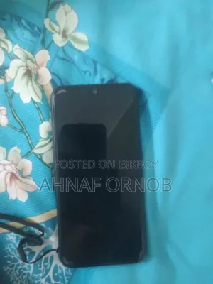 অপ্পো এফ৯ ৬৪ জিবি নীল