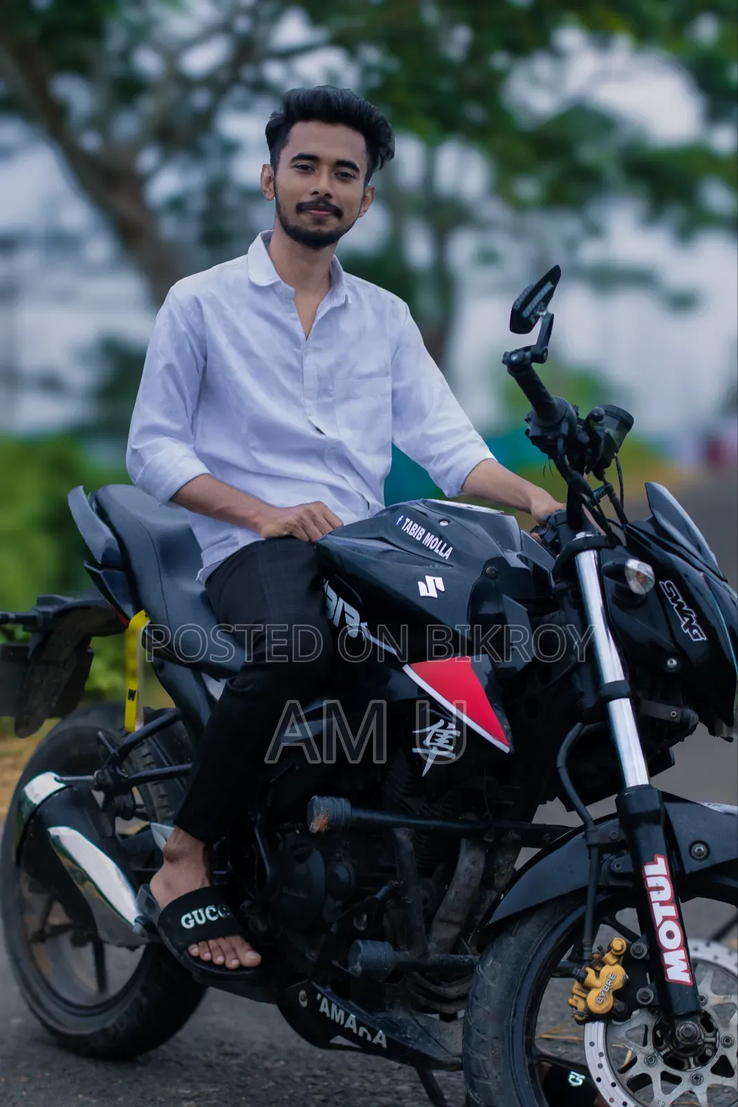 সুজুকি জিক্সার ২০২১ কালো