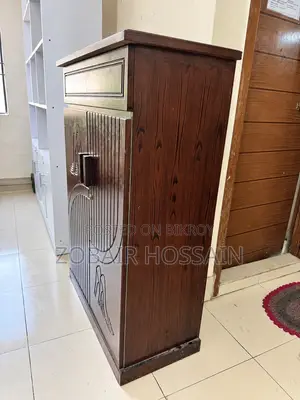 ব্যবহৃত কানাডিয়ান ওক কাঠের তৈরি শু র‍্যাক (Shoe Rack) বিক্রি হবে