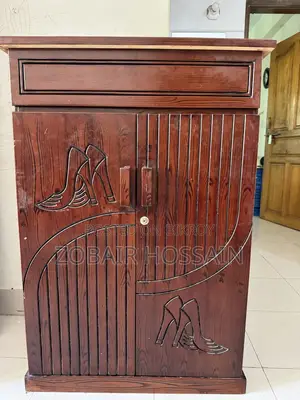 ব্যবহৃত কানাডিয়ান ওক কাঠের তৈরি শু র‍্যাক (Shoe Rack) বিক্রি হবে