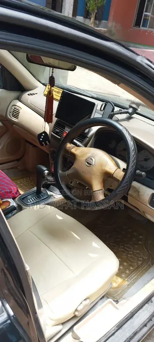 Nissan Sunny 2006 Black