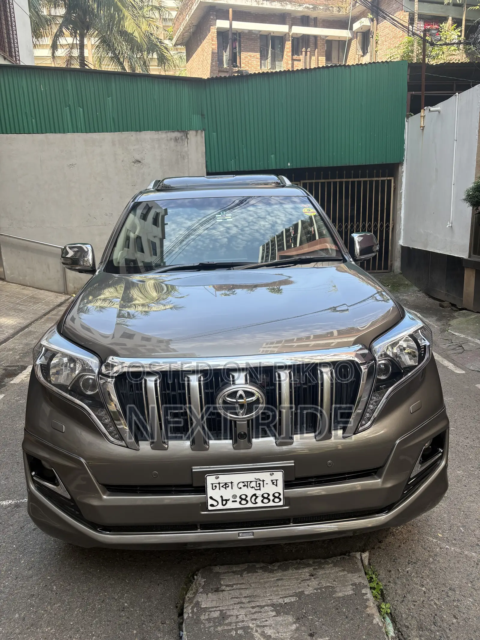 টয়োটা ল্যান্ড ক্রুজার প্রাডো ২০১৬ গ্রে
