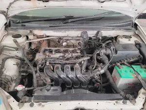 Toyota Corolla Sedan 2001 White
