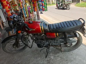ডায়াং ডিওয়াই১২৫-২৮ ২০০২ লাল