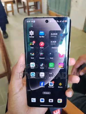 রিয়েলমি ১৪ প্রো ২৫৬ জিবি গোল্ড