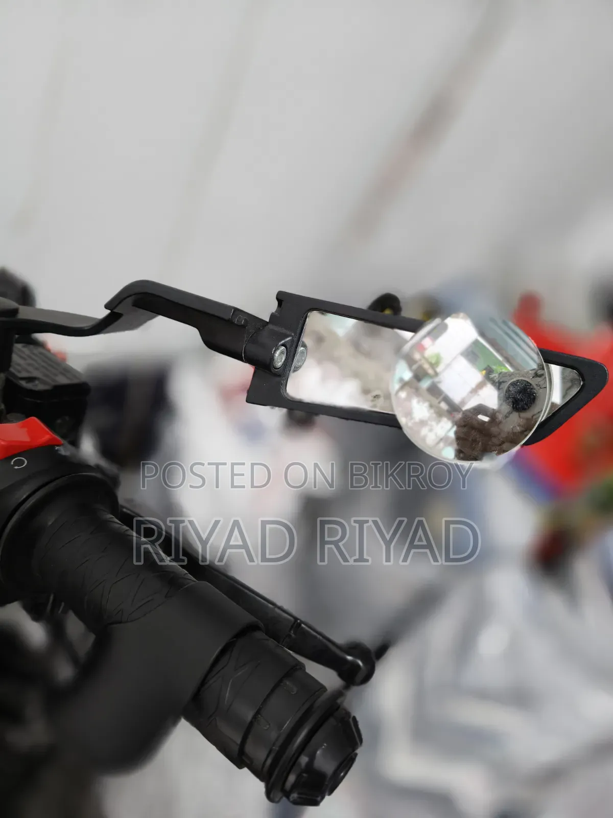 Bike Looking Glass