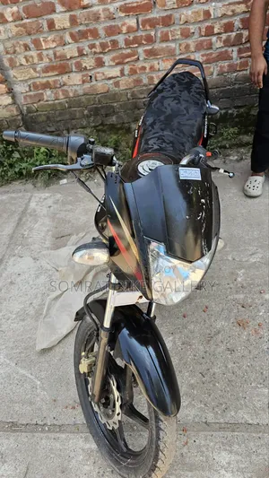 মাহিন্দ্রা গাস্টো ১২৫ ২০১৯ কালো