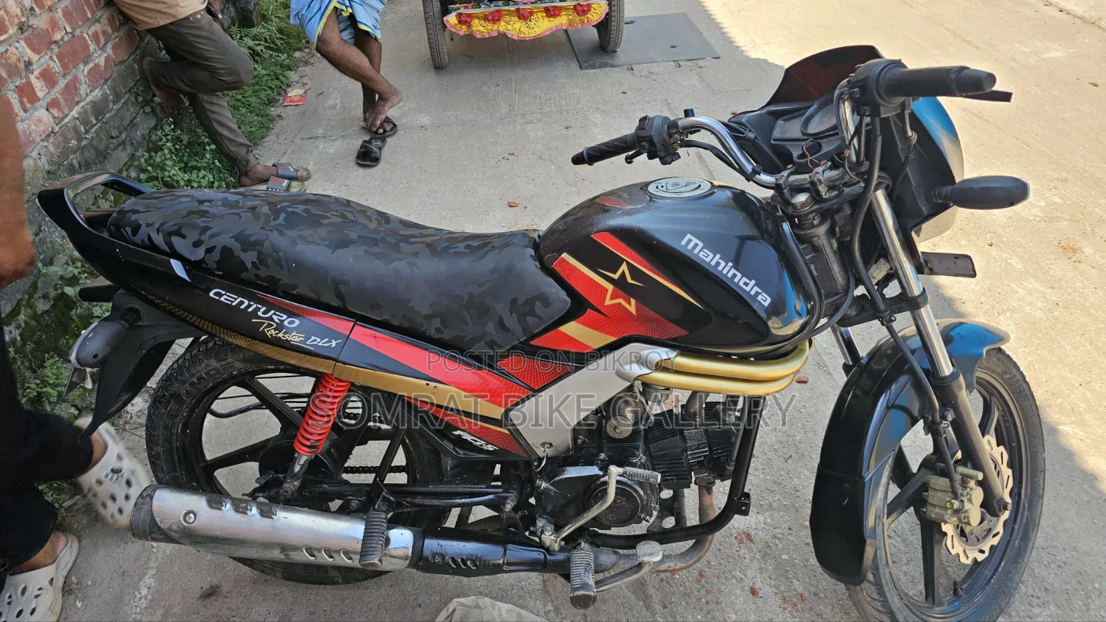 মাহিন্দ্রা গাস্টো ১২৫ ২০১৯ কালো