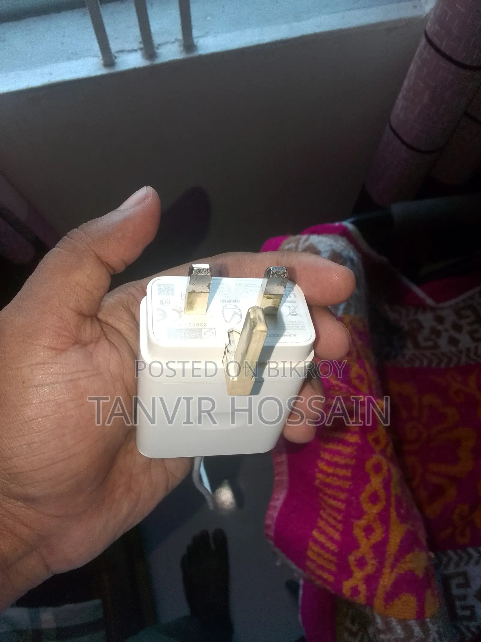 ওয়ান প্লাস অরিজিনাল ১০০ ওয়াট চার্জার (ক্যাবল ছাড়া)