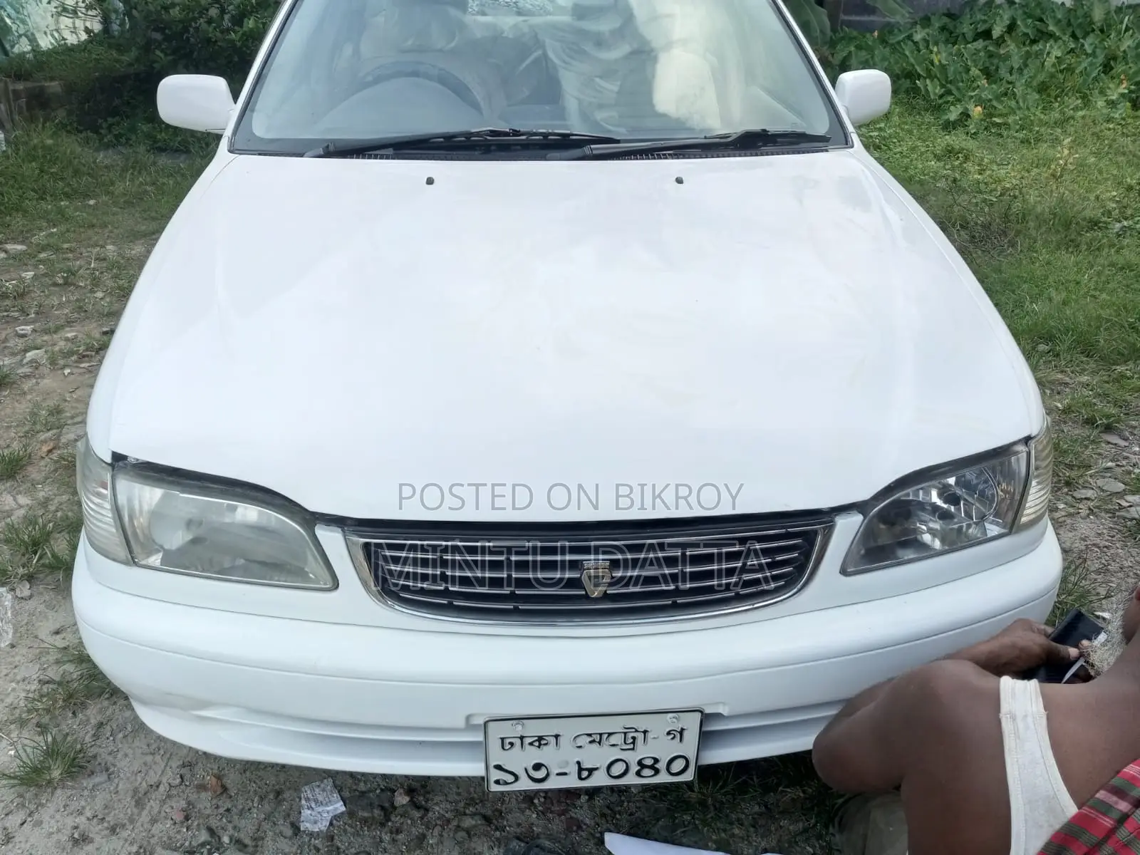 Toyota Corolla 1997 White