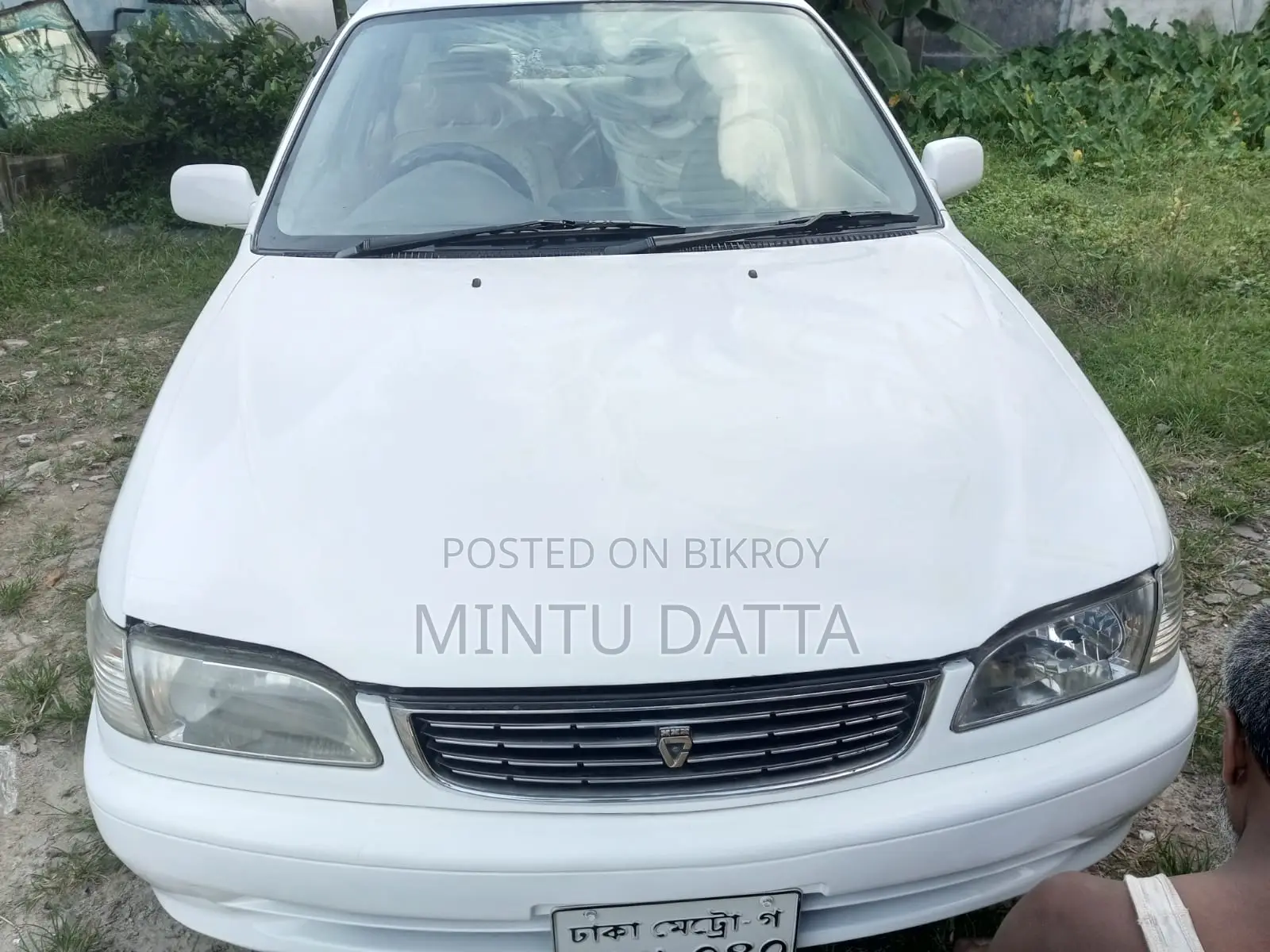 Toyota Corolla 1997 White
