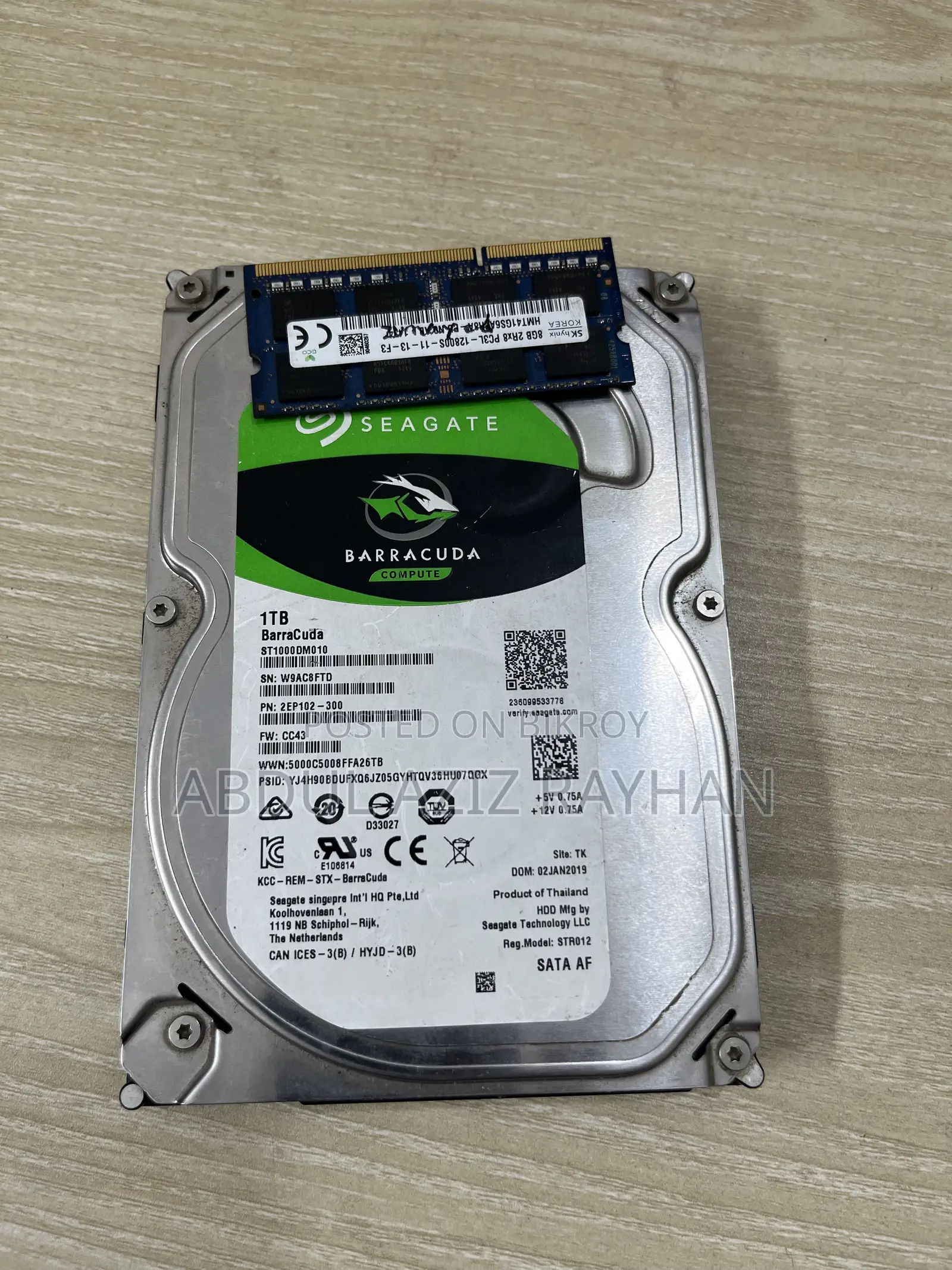 1TB HDD and 8 Gb Ddr3 Laptop Ram
