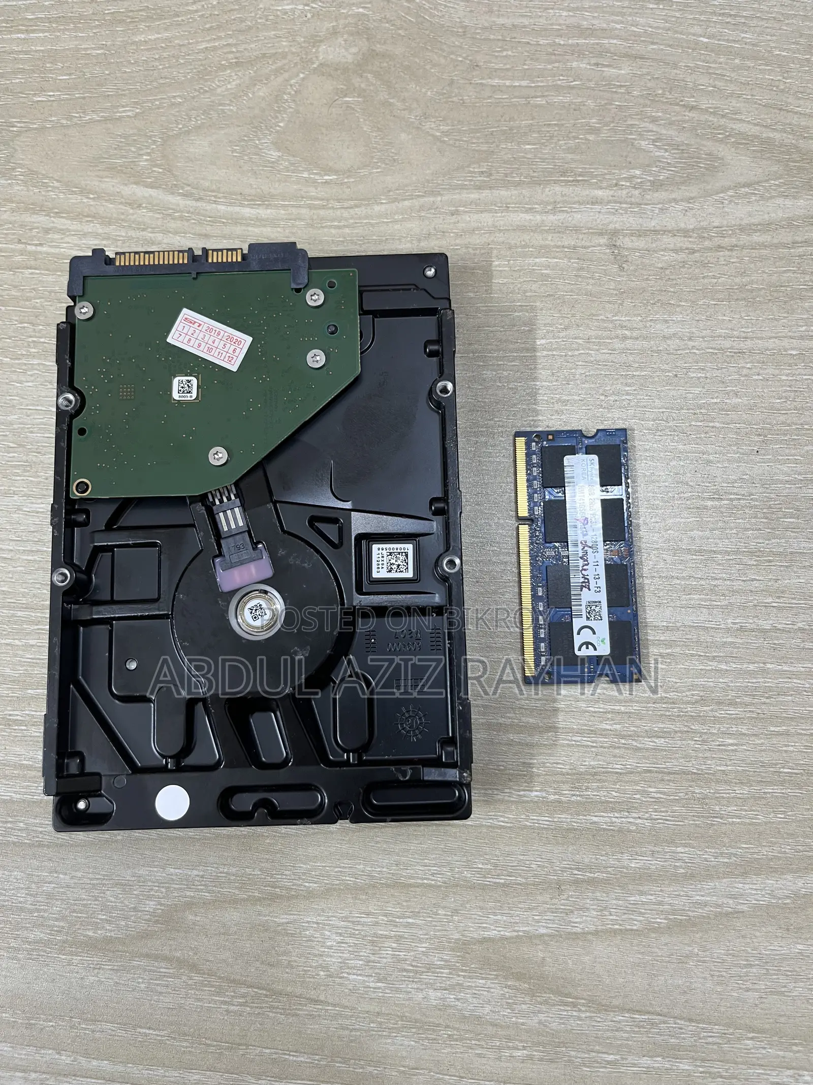 1TB HDD and 8 Gb Ddr3 Laptop Ram