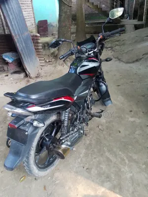 বাজাজ ডিসকভার ১১০ ২০২১ কালো