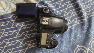 Canon 60d With 50mm Prime Lens STM