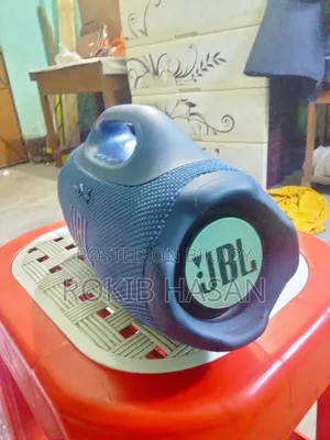 জেবিএল মিনি বক্স স্পিকার