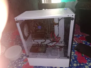 Gigabyte GA-H110MSTX-HD3-ZK 12GB Intel Core i3 SSD 256GB