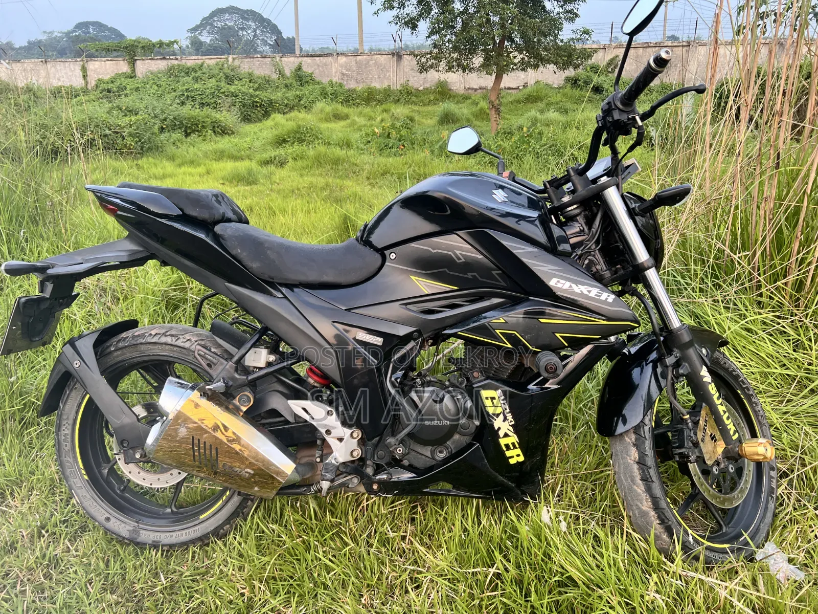 সুজুকি জিক্সার ২০২৩ ব্ল্যাক
