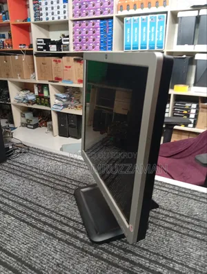 HP 17 Inch Refurbished Monitor — 100% Fresh Condition!