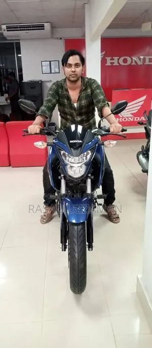 Honda Hornet 2022 Blue