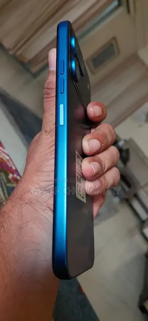 নতুন টেকনো স্পার্ক ৫০ ৫জি ১২৮ জিবি নীল