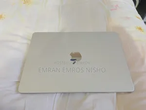 Apple MacBook Laptop 16GB Apple M3 SSD 256GB