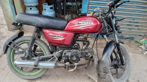 রানার এডি৮০এস-ডিল্যাক্স ২০২৪ রেড