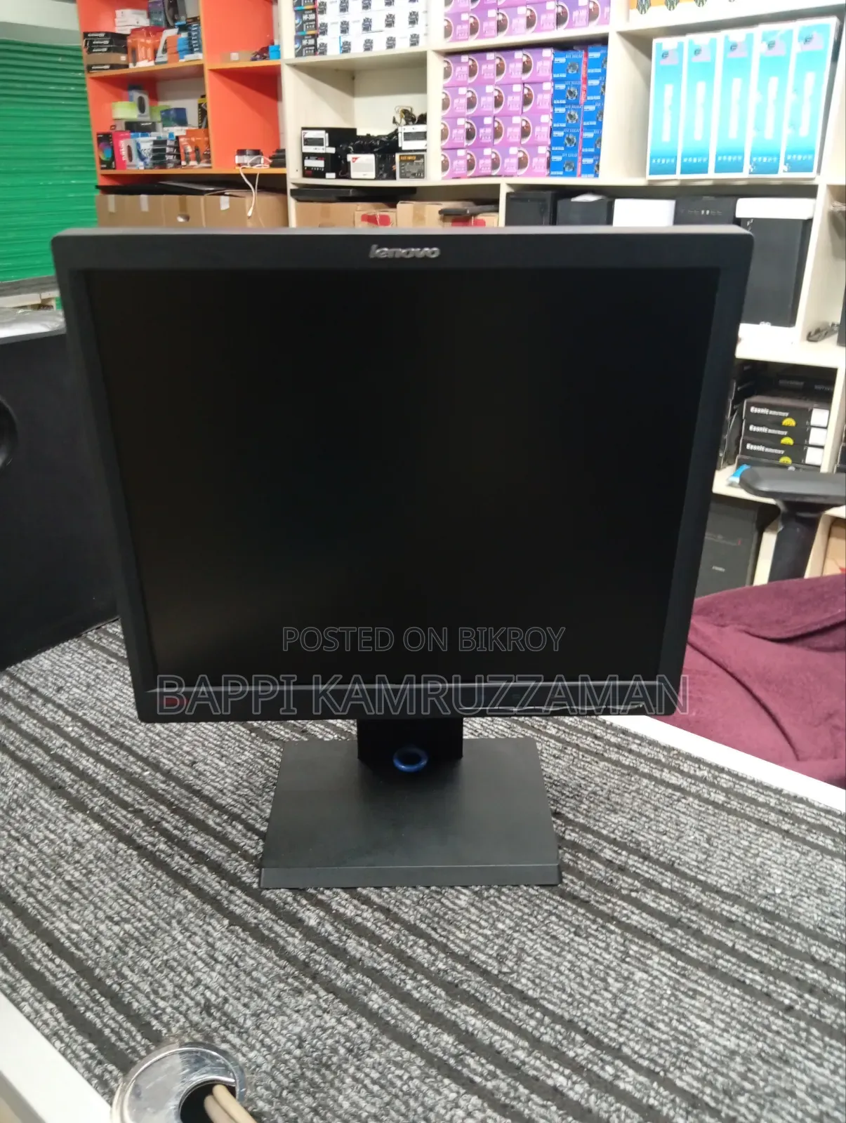 Lenovo ThinkVision 17 Inch Reconditioned Monitor!