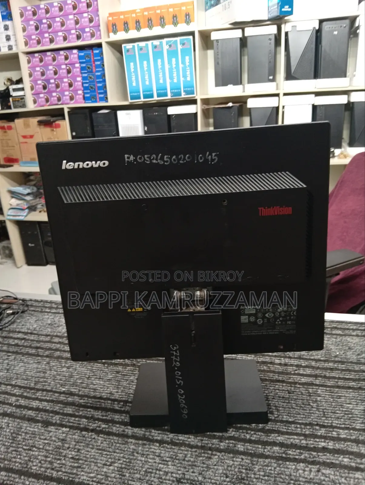 Lenovo ThinkVision 17 Inch Reconditioned Monitor!
