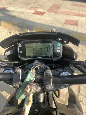 সুজুকি জিক্সার ২০১৯ ব্ল্যাক