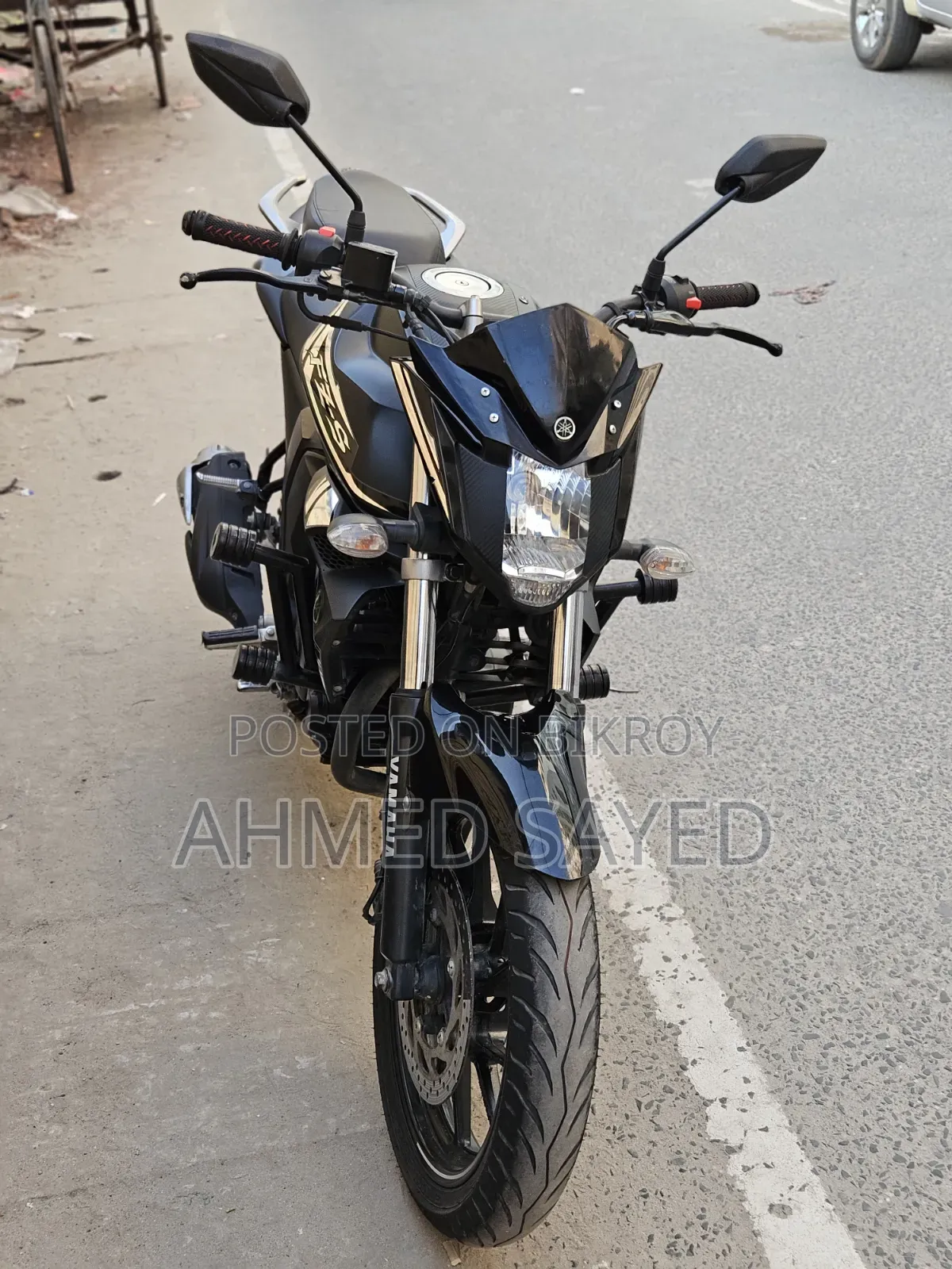ইয়ামাহা এফজেডএস ভি২ ২০২৫ কালো