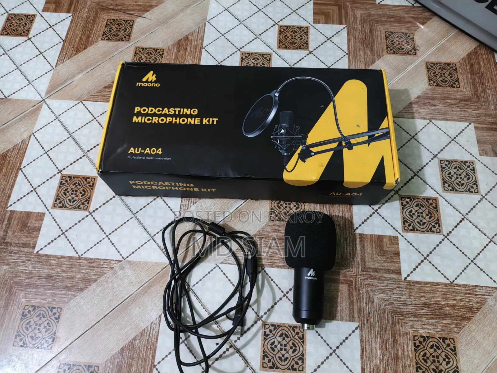 Maono AU-A04 Microphone