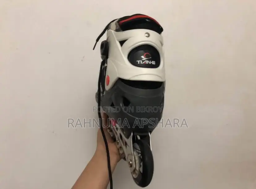 Tian-E in-Line Rollerblade (Rollerskates)