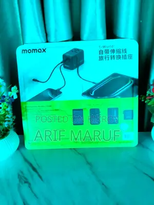 Momax 1-World+ Ports Travel Charger (25W) - Black