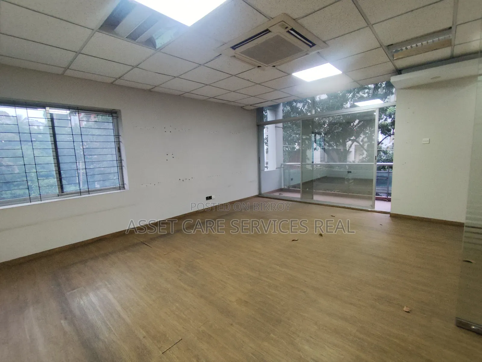 4121-SQFT 2-Unit Office Use 1st Floor Sale Banani