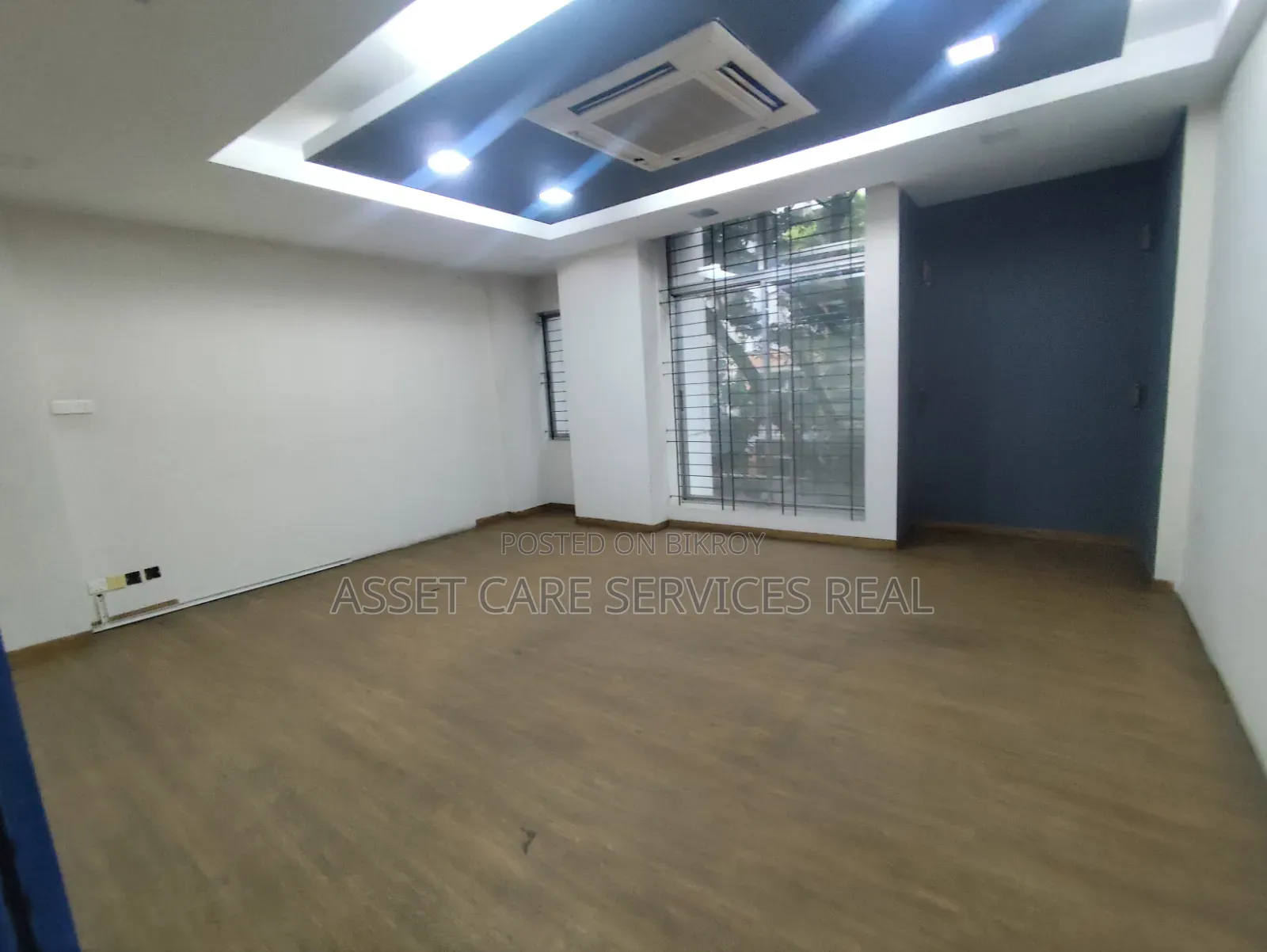4121-SQFT 2-Unit Office Use 1st Floor Sale Banani
