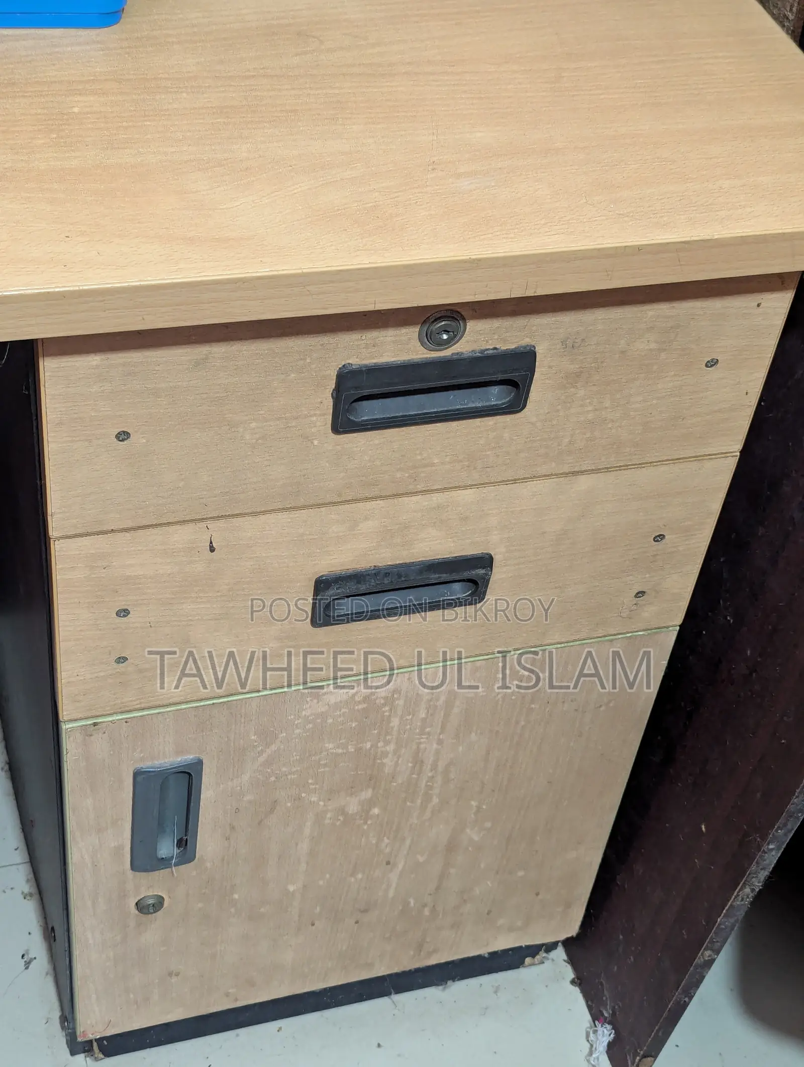 অফিস টেবিল বিক্রয়।কাজীপাড়া,মিরপুর ঢাকা।