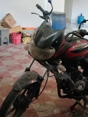 বাজাজ ডিসকভার ১২৫ ২০১১ রেড