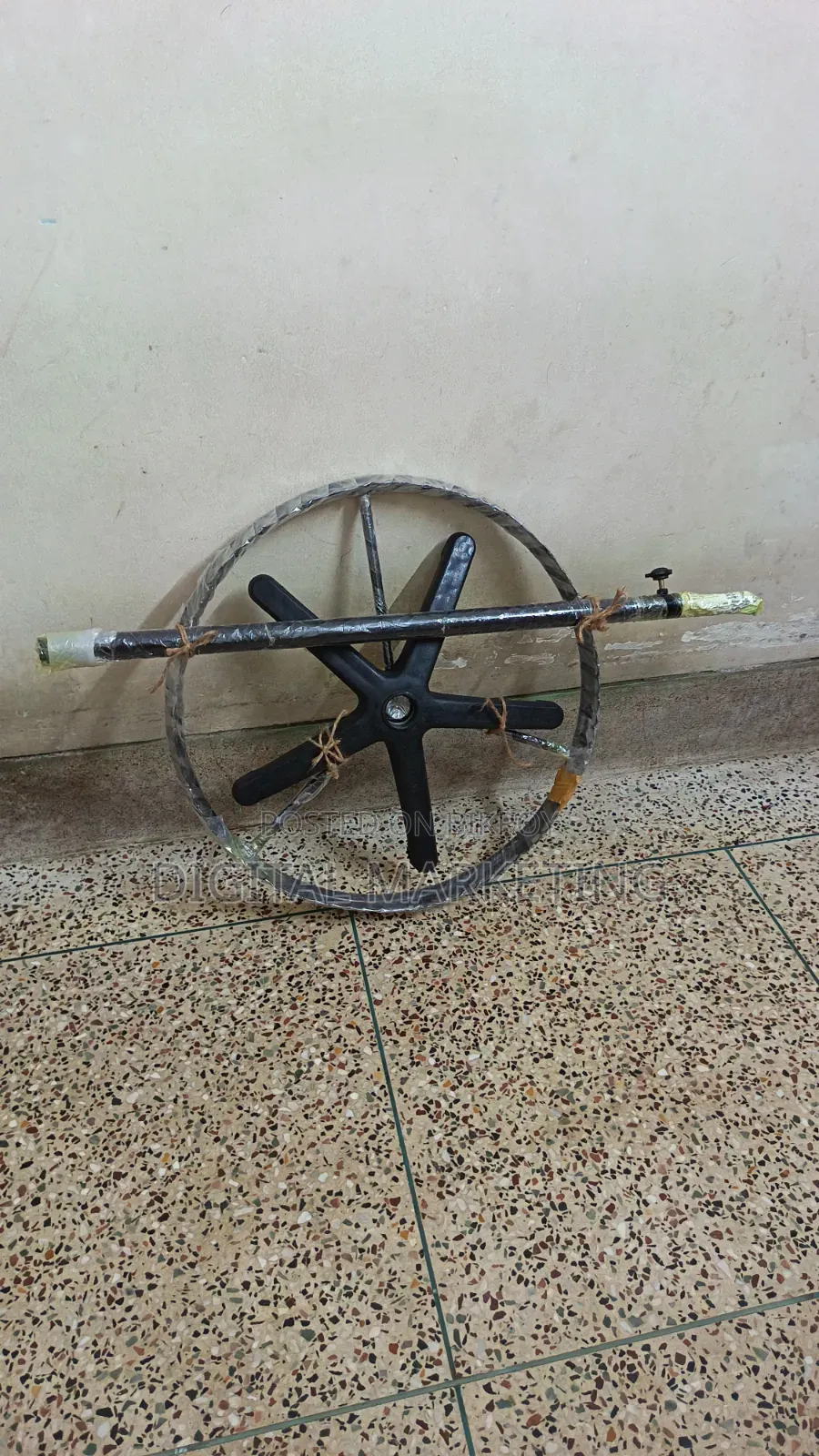 Round Stand