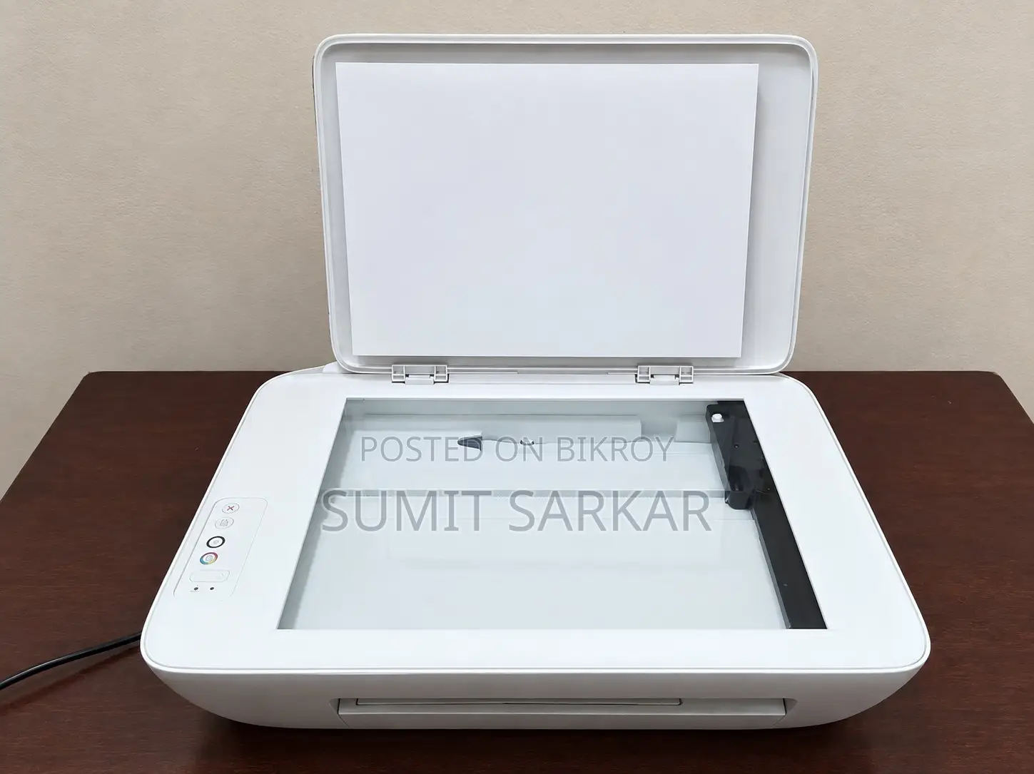 HP DeskJet 2320 All-in-One Printer | Like New | Papers Available