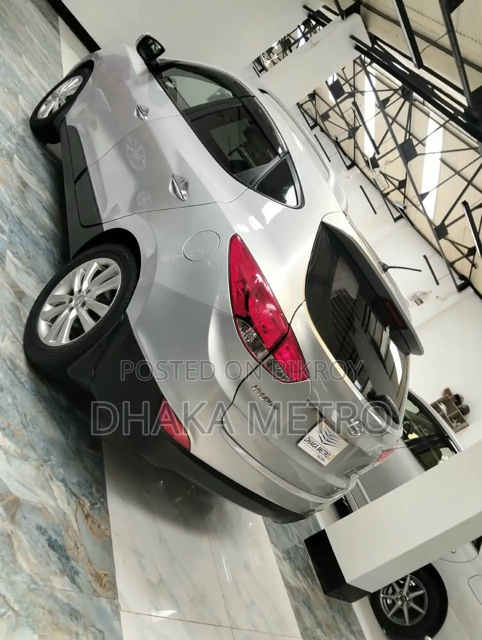 হুন্ডাই টাকসন ২০১২ সিলভার
