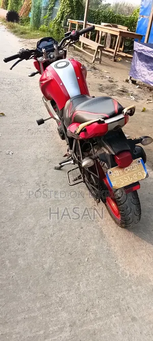 ইয়ামাহা এফজেড ২০১৪ রেড