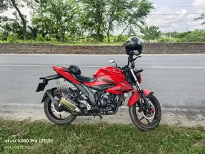 Suzuki Gixxer 2022 Red