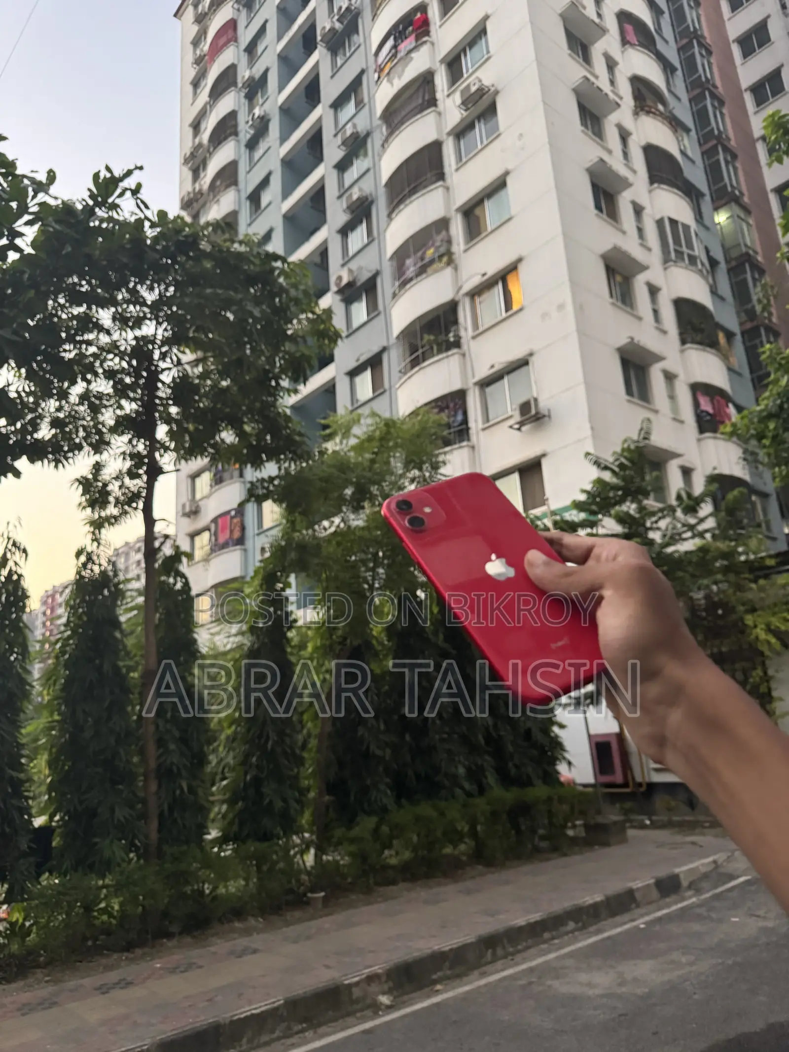 Apple iPhone 11 64 GB Red