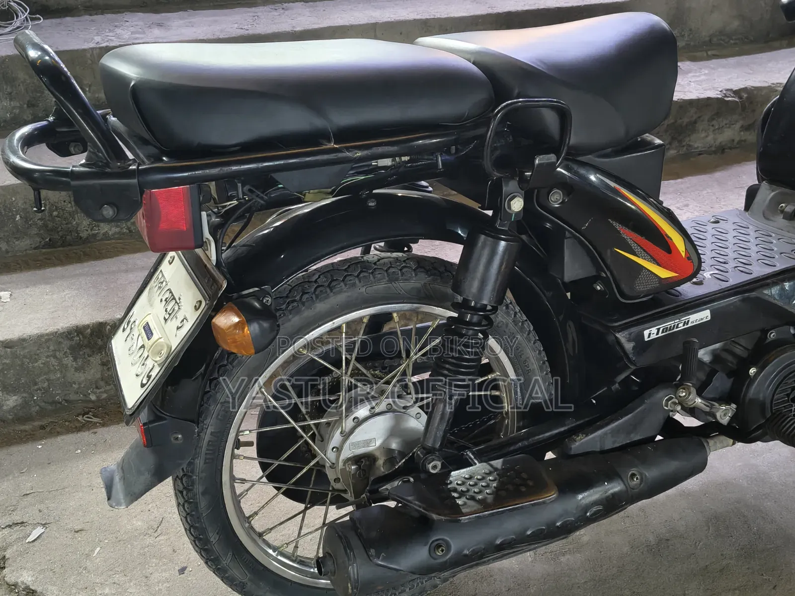 TVS XL 100 ২০২১ কালো