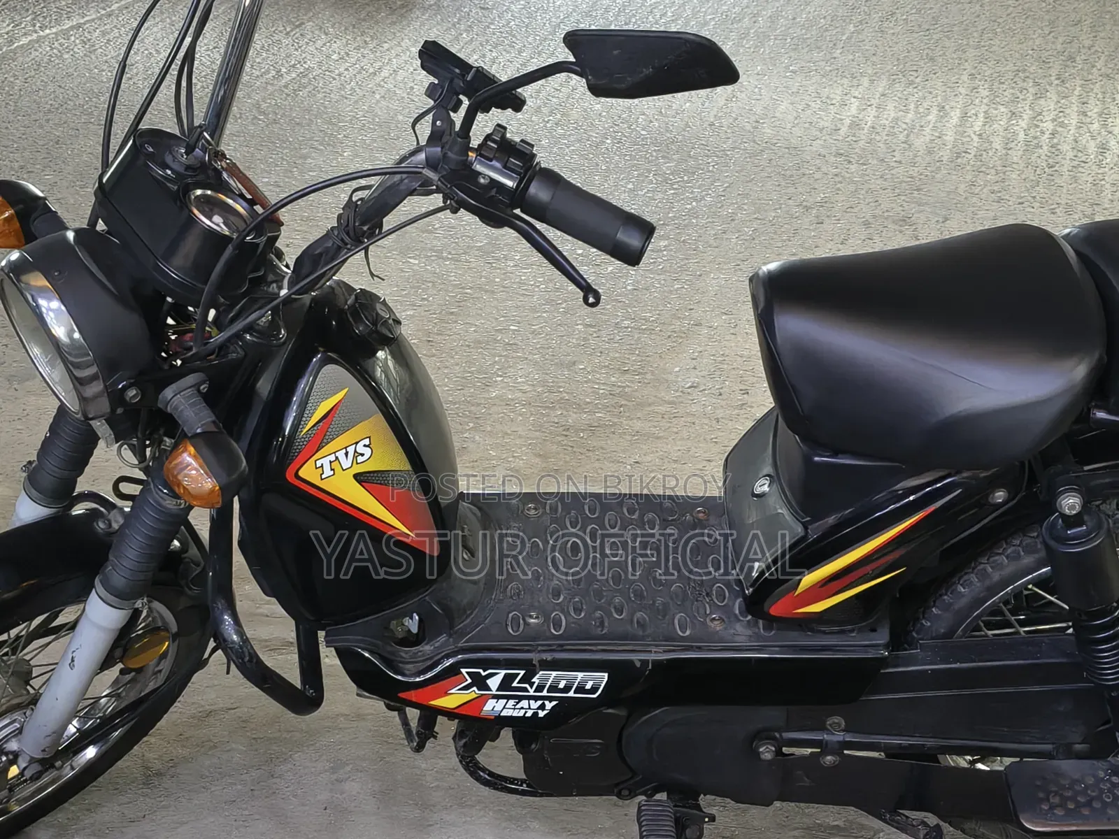 TVS XL 100 ২০২১ কালো