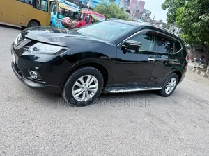 নিসান এক্স-ট্রেইল ২০১৪ কালো