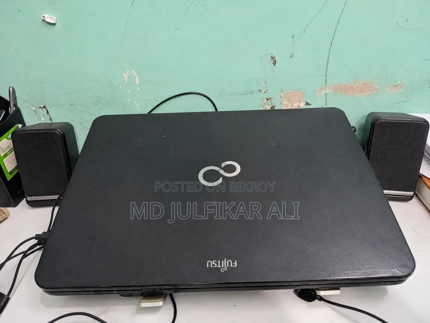 Laptop Fujitsu Lifebook LH520 2GB Intel Core i3 SSD 256GB