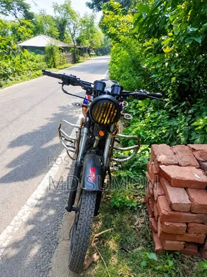 ওয়ালটন ক্রুজ ২০২৩ লাল
