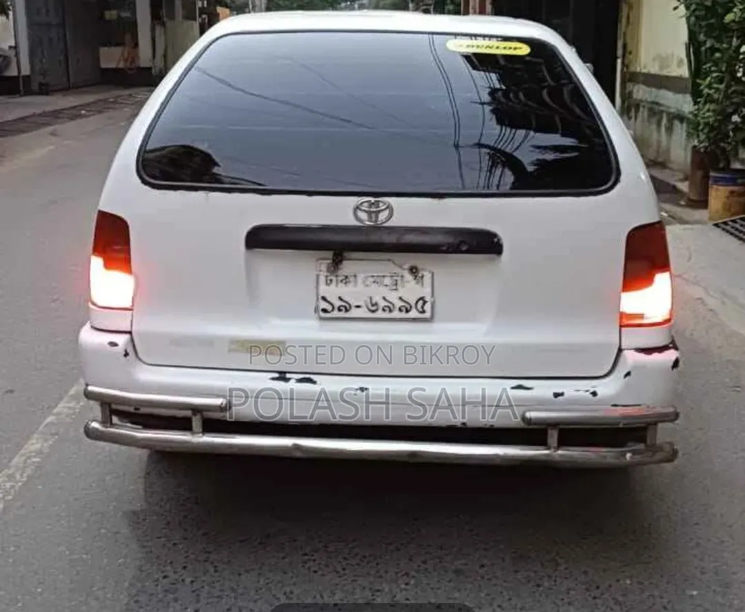 টয়োটা স্ট্যালিয়ন ২০০১ সাদা
